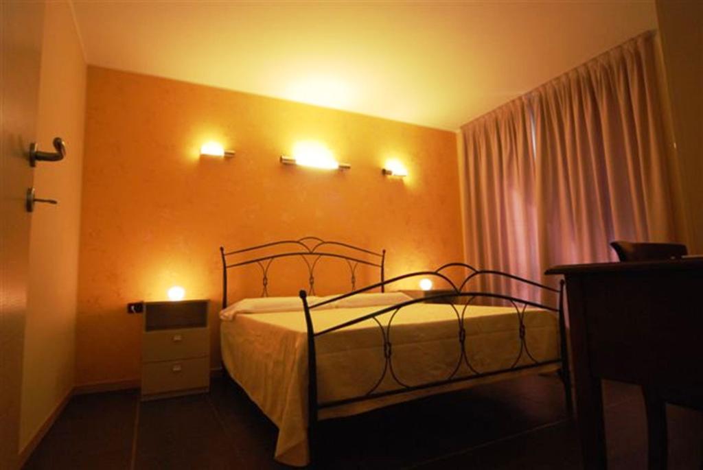 Residence & Suites Solaf Bonate di Sopra Cameră foto